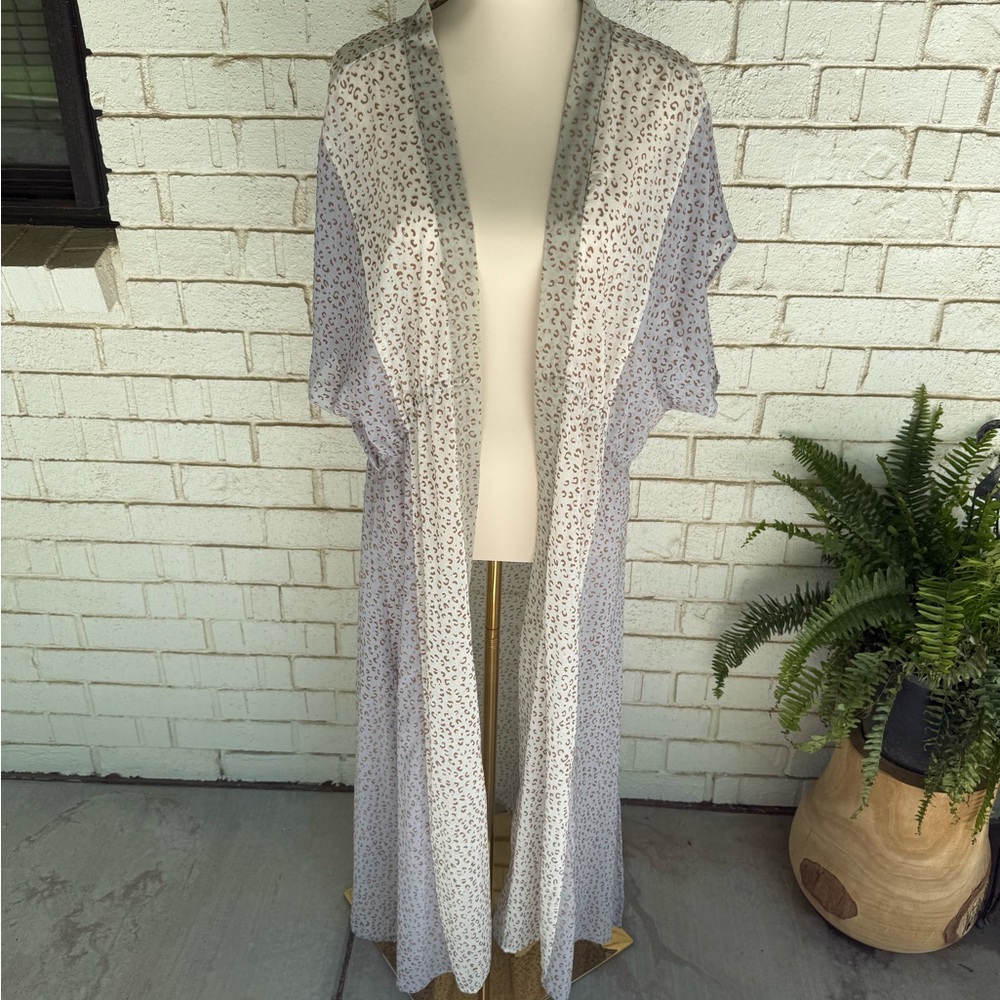 Entro Green, Blue and Cream Cape with Elegant Open Front Design